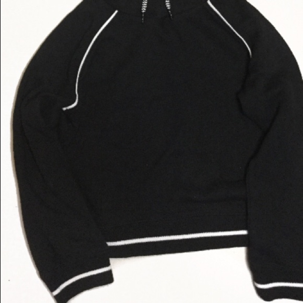 Cropped Hoodie